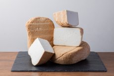 画像1: リコッタ・アフミカータ＜RICOTTA AFFUMICATA＞ (1)