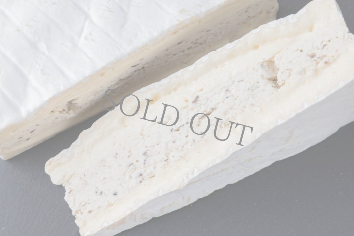 画像4: ブリー・ド・モー・ア・ラ・トリュフ ブロンシュ(白トリュフ) ＜BRIE DE MEAUX A LA TRUFFE BLANCHE＞ (4)