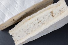 画像4: ブリー・ド・モー・ア・ラ・トリュフ ブロンシュ(白トリュフ) ＜BRIE DE MEAUX A LA TRUFFE BLANCHE＞ (4)