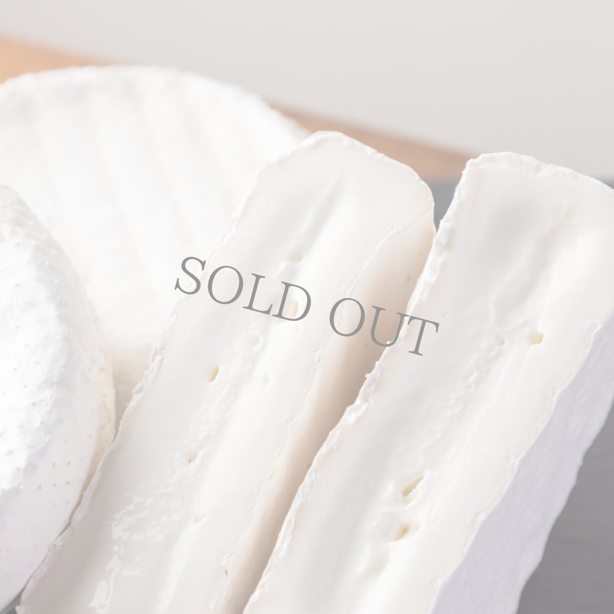 画像2: ロビオラ・ブーファラ＜ROBIOLA BUFALA＞ (2)